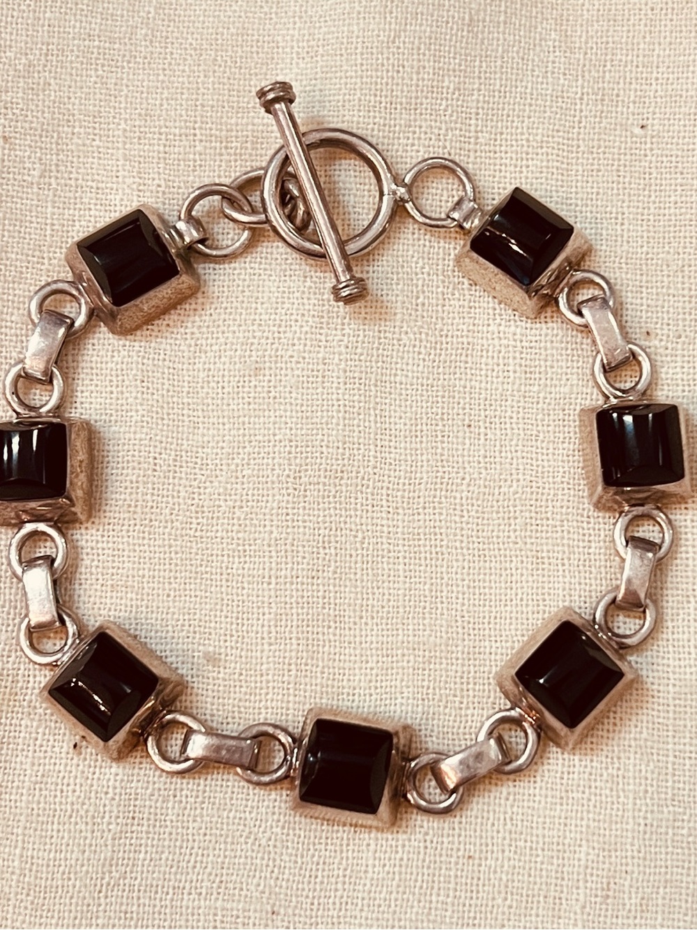 Silpada Silver Bracelet with Black Onyx, Sterling Silver 9.25, stunning piece!